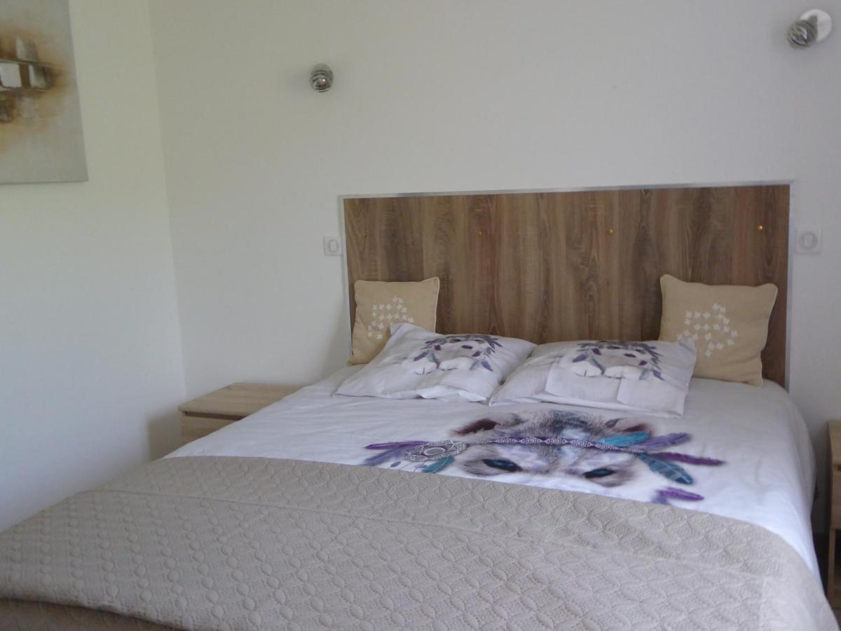 Domaine De L'herbe Sainte Apartment *
