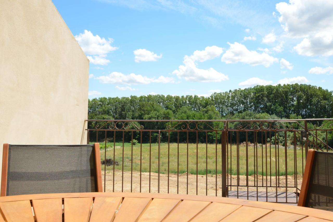Domaine De L'herbe Sainte Apartment Mirepeisset